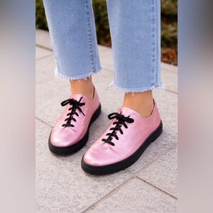 Worn once! RV Collection Leather Sneakers, size 38